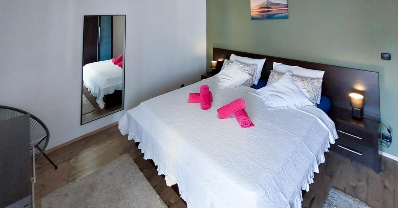 3 Bedrooms Apartman Dmt Kaštela Екстериор снимка